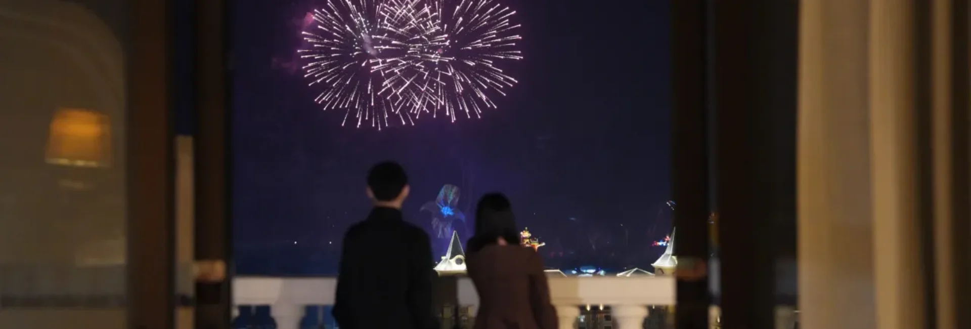 Sparkling Starlight Room-King Bed