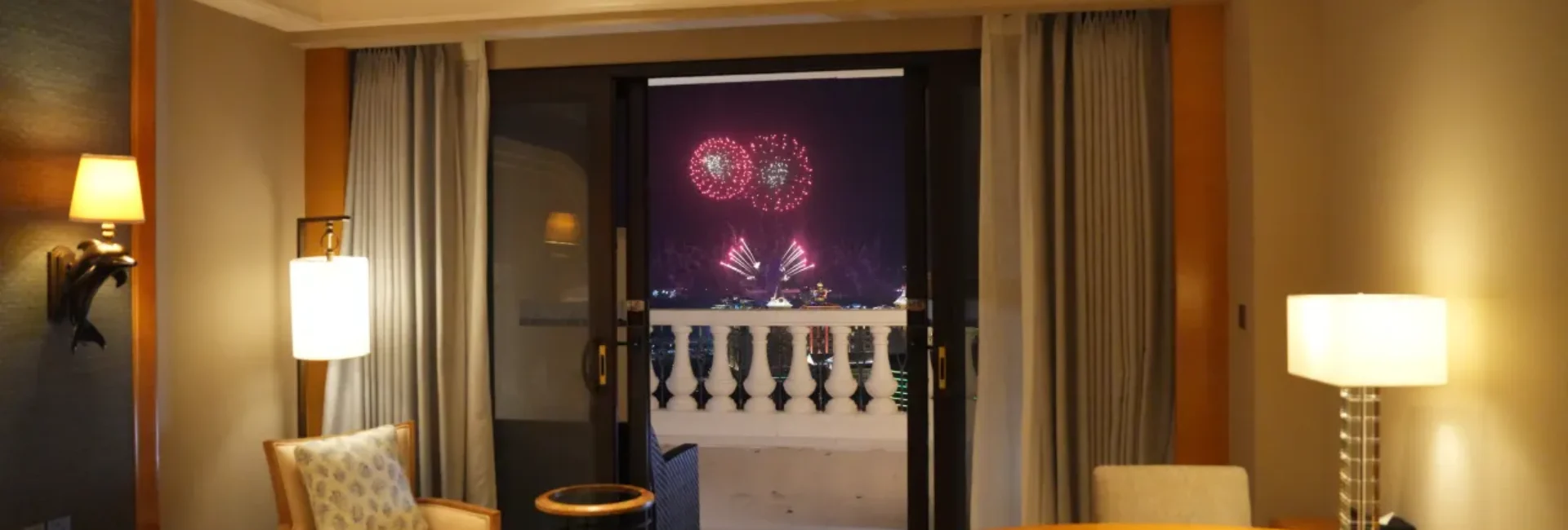 Sparkling Starlight Room-King Bed