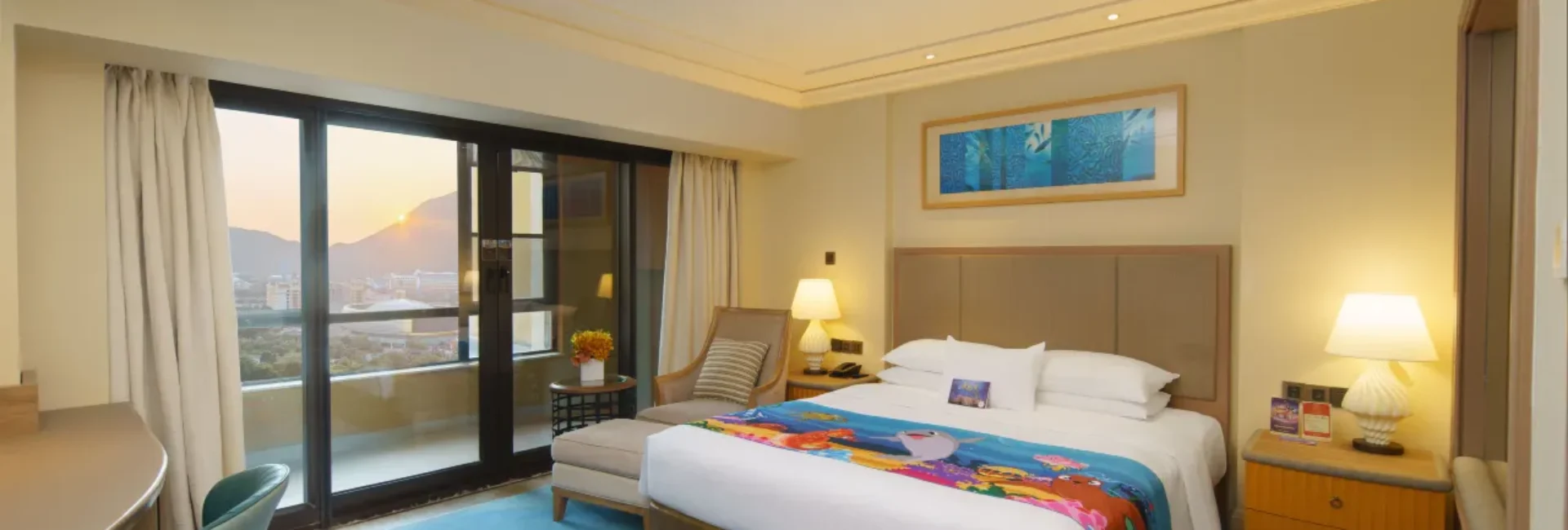 Castle Garden Room-King Bed