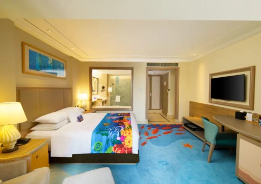 Castle Garden Room-King Bed