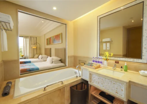 Superior Castle Garden Room-Twin Bed